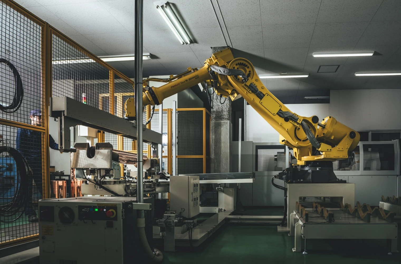 シリンダー自動搬送ロボット（FANUC）